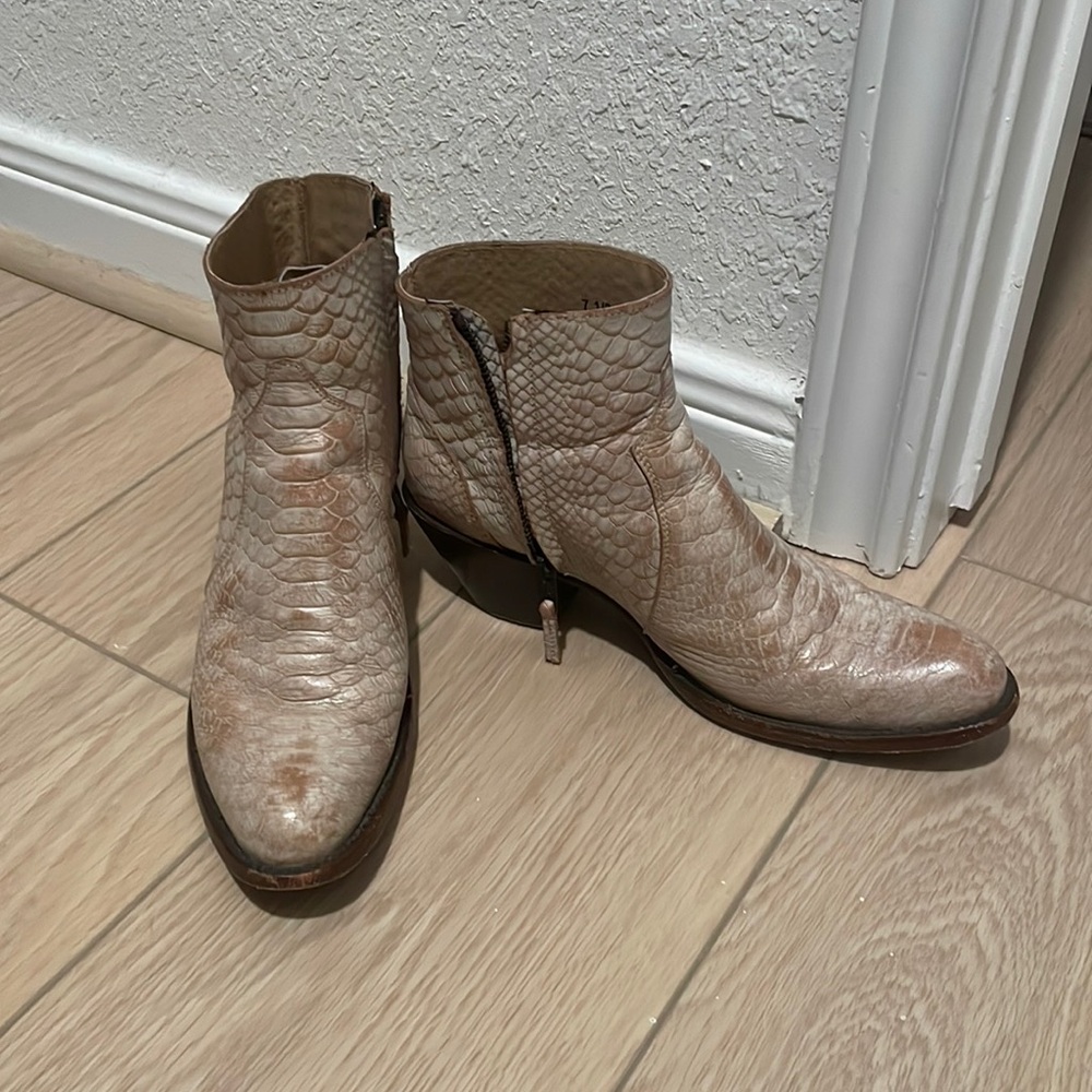 Miranda Lambert booties